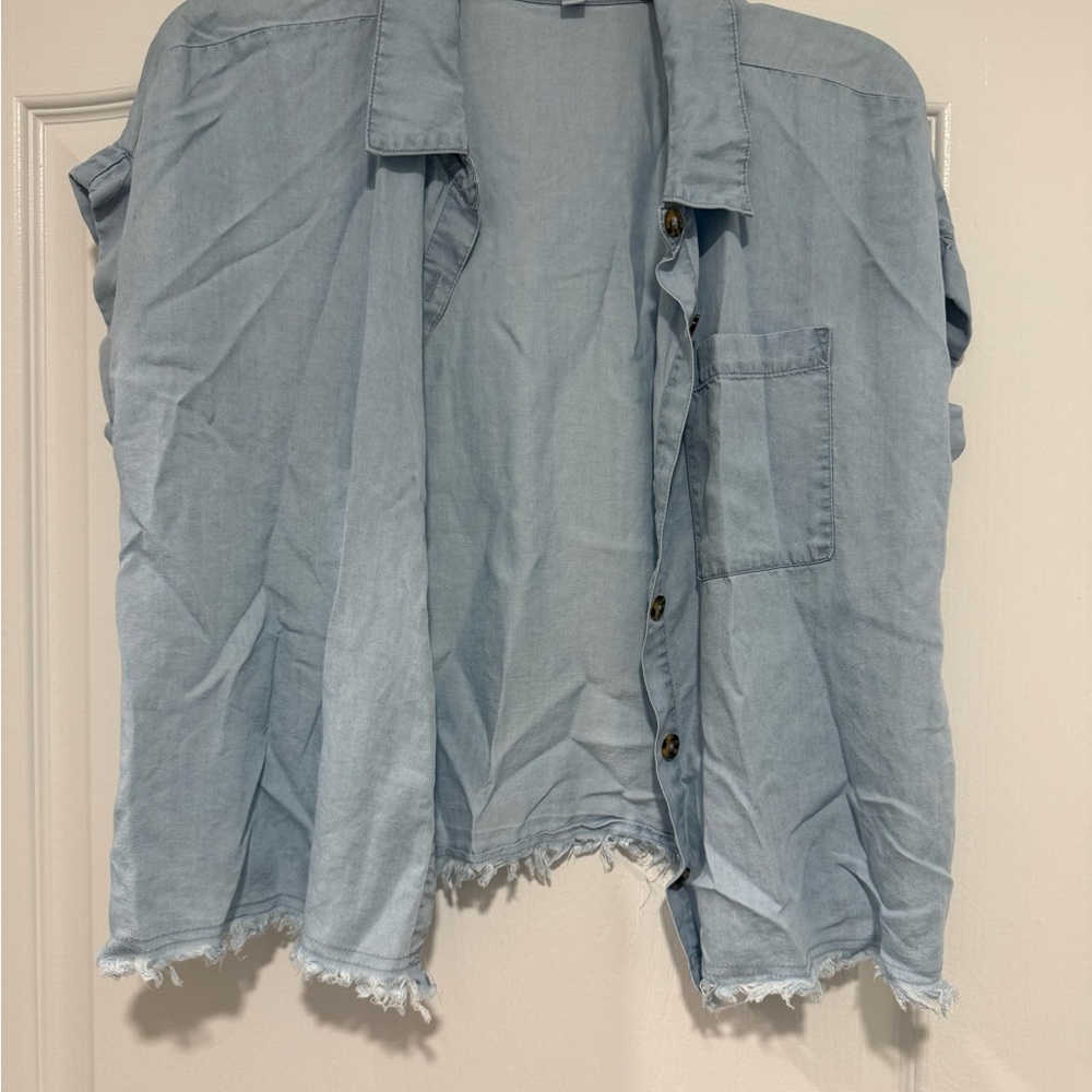 Kathy Ireland Short-Sleeve Button-Down